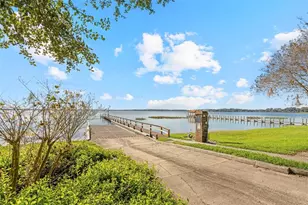 717 Strihal Loop, Oakland, FL 34787 - Photo 2