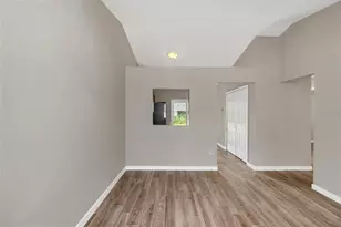 2734 Coral Reef Dr, Orlando, FL 32826 - Photo 6