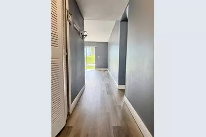 4153 S Semoran Boulevard #10, Orlando, FL 32822 - Photo 2