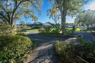 9807 Wedgewood Ln, Leesburg, FL 34788 - Photo 8