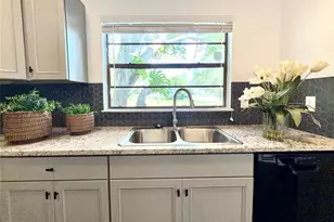 2 N Shine Ave, Orlando, FL 32801 - Photo 8