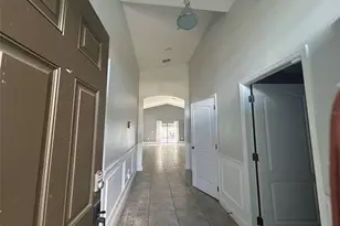 305 Chelmsford Ct, Kissimmee, FL 34758 - Photo 2