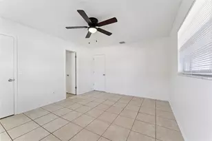 8137 Parrot Dr, Orlando, FL 32825 - Photo 12