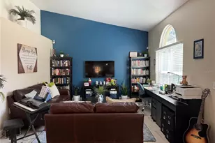 4528 River Close Blvd, Valrico, FL 33596 - Photo 2