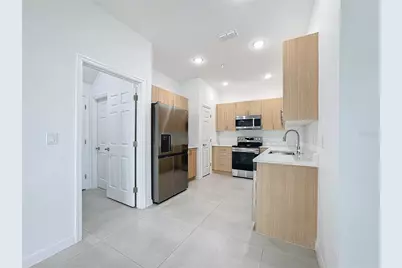 1734 Barton Towne Circle, Saint Cloud, FL 34769 - Photo 10