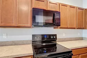 1775 Barton Towne Cir, Saint Cloud, FL 34769 - Photo 6