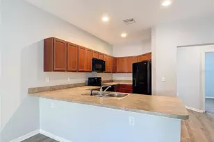 1775 Barton Towne Cir, Saint Cloud, FL 34769 - Photo 10