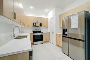 1750 Barton Towne Cir, Saint Cloud, FL 34769 - Photo 10