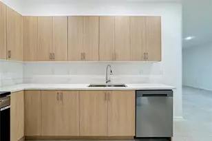 1748 Barton Towne Cir, Saint Cloud, FL 34769 - Photo 16