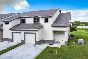 1748 Barton Towne Cir, Saint Cloud, FL 34769 - Photo 6