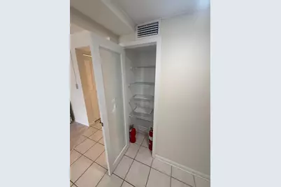 925 N Halifax Avenue #102, Daytona Beach, FL 32118 - Photo 20