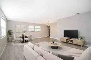 5605 Lejeune Dr, Orlando, FL 32808 - Photo 8