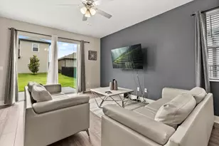 1409 Bellamy Dr, Reunion, FL 34747 - Photo 4