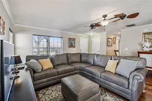 2416 Martins Run, Tavares, FL 32778 - Photo 8