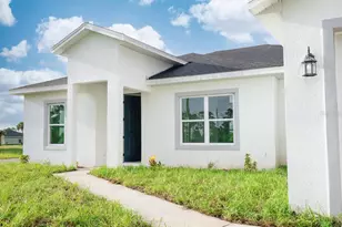 46 Master Dr, Placida, FL 33946 - Photo 2