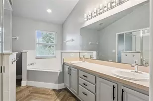 655 Eagle Pointe S, Kissimmee, FL 34746 - Photo 24