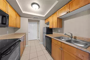 256 Lewfield Cir, Winter Park, FL 32792 - Photo 10