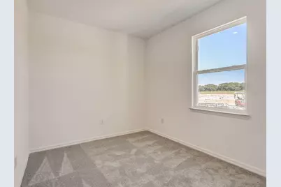 9209 Harris Hawk Drive, Leesburg, FL 34788 - Photo 12