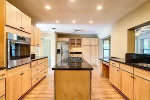 3058 Brandywine Dr, Orlando, FL 32806 - Photo 4