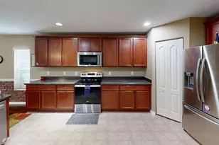 1758 Dunedin Dr, Tavares, FL 32778 - Photo 4