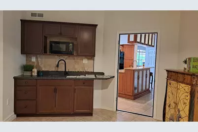 2377 Burton Lane, Sarasota, FL 34239 - Photo 16