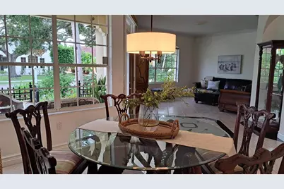 2377 Burton Lane, Sarasota, FL 34239 - Photo 8
