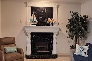 2377 Burton Ln, Sarasota, FL 34239 - Photo 18