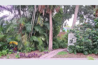 2377 Burton Lane, Sarasota, FL 34239 - Photo 40