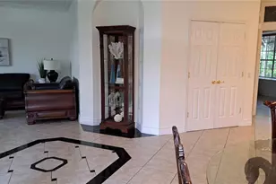 2377 Burton Ln, Sarasota, FL 34239 - Photo 6
