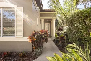 25921 San Rafael Ct, Howey in the Hills, FL 34737 - Photo 4