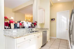 25921 San Rafael Ct, Howey in the Hills, FL 34737 - Photo 8