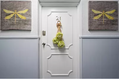 10365 Paradise Boulevard #21, Treasure Island, FL 33706 - Photo 4