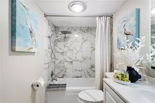 10365 Paradise Blvd, Treasure Island, FL 33706 - Photo 14