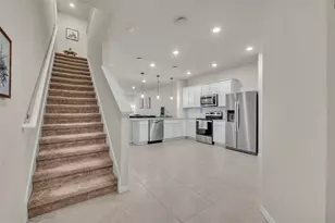 4777 Sparkling Shell Ave, Kissimmee, FL 34746 - Photo 4