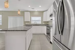 807 Glen Creek Ct, Fruitland Park, FL 34731 - Photo 14