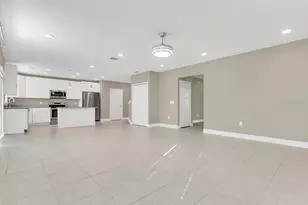 807 Glen Creek Ct, Fruitland Park, FL 34731 - Photo 10