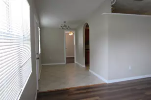 4140 Las Vegas Dr, New Port Richey, FL 34653 - Photo 8