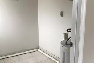 4140 Las Vegas Dr, New Port Richey, FL 34653 - Photo 12