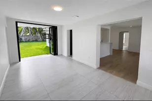 4210 Dr Martin Luther King Jr Street S, Saint Petersburg, FL 33705 - Photo 2