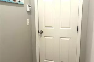 3672 Parkridge Cir, Sarasota, FL 34243 - Photo 24