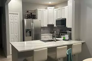 3672 Parkridge Cir, Sarasota, FL 34243 - Photo 10