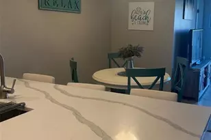 3672 Parkridge Cir, Sarasota, FL 34243 - Photo 12