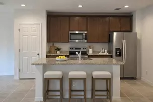 207 Glass Onion Dr, Groveland, FL 34737 - Photo 2