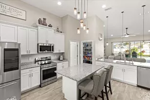 303 Lake Mariana Pl, Auburndale, FL 33823 - Photo 4