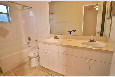 1007 Great Shady Lane, Orlando, FL 32825 - Photo 10