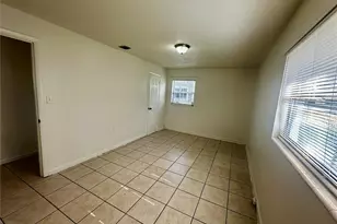 4936 Lanette St, Orlando, FL 32811 - Photo 12