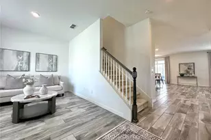 17691 Passionflower Cir, Clermont, FL 34714 - Photo 4