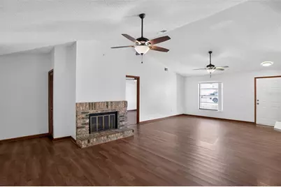 2763 Pelham Circle, Deltona, FL 32738 - Photo 4