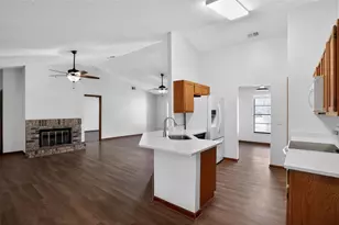 2763 Pelham Cir, Deltona, FL 32738 - Photo 6