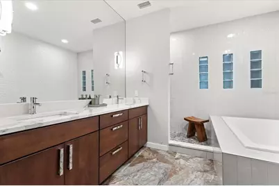 1 S Eola Drive #2, Orlando, FL 32801 - Photo 22